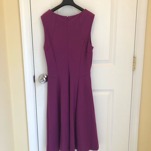 NWT White House Black Market WHBM fuchsia dress. - Picture 2 of 4